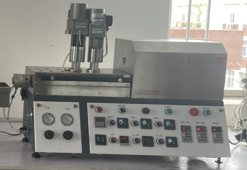 comprar polímero plástico gemelo paralelo del extrusor de tornillo de 800X350X580m m que compone el extrusor online manufacture